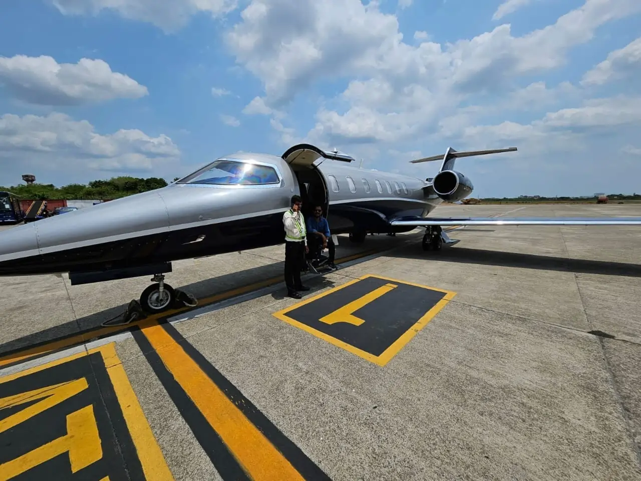 How FlyMed Ambulance Ensures Commercial Stretcher Transfers